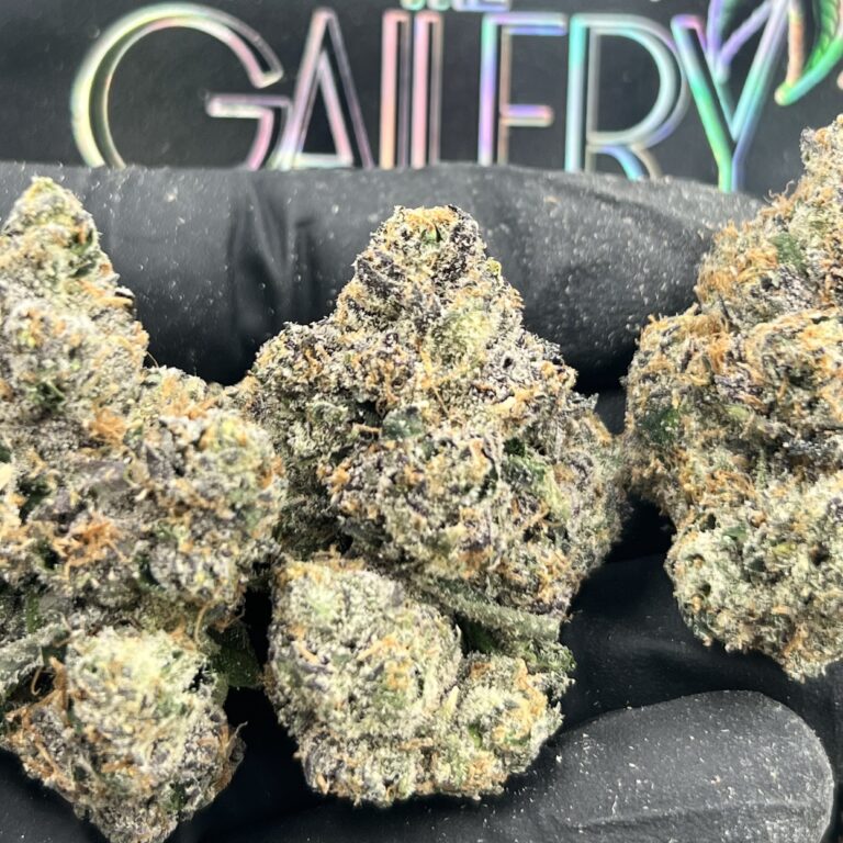 WHITE GUMMIES